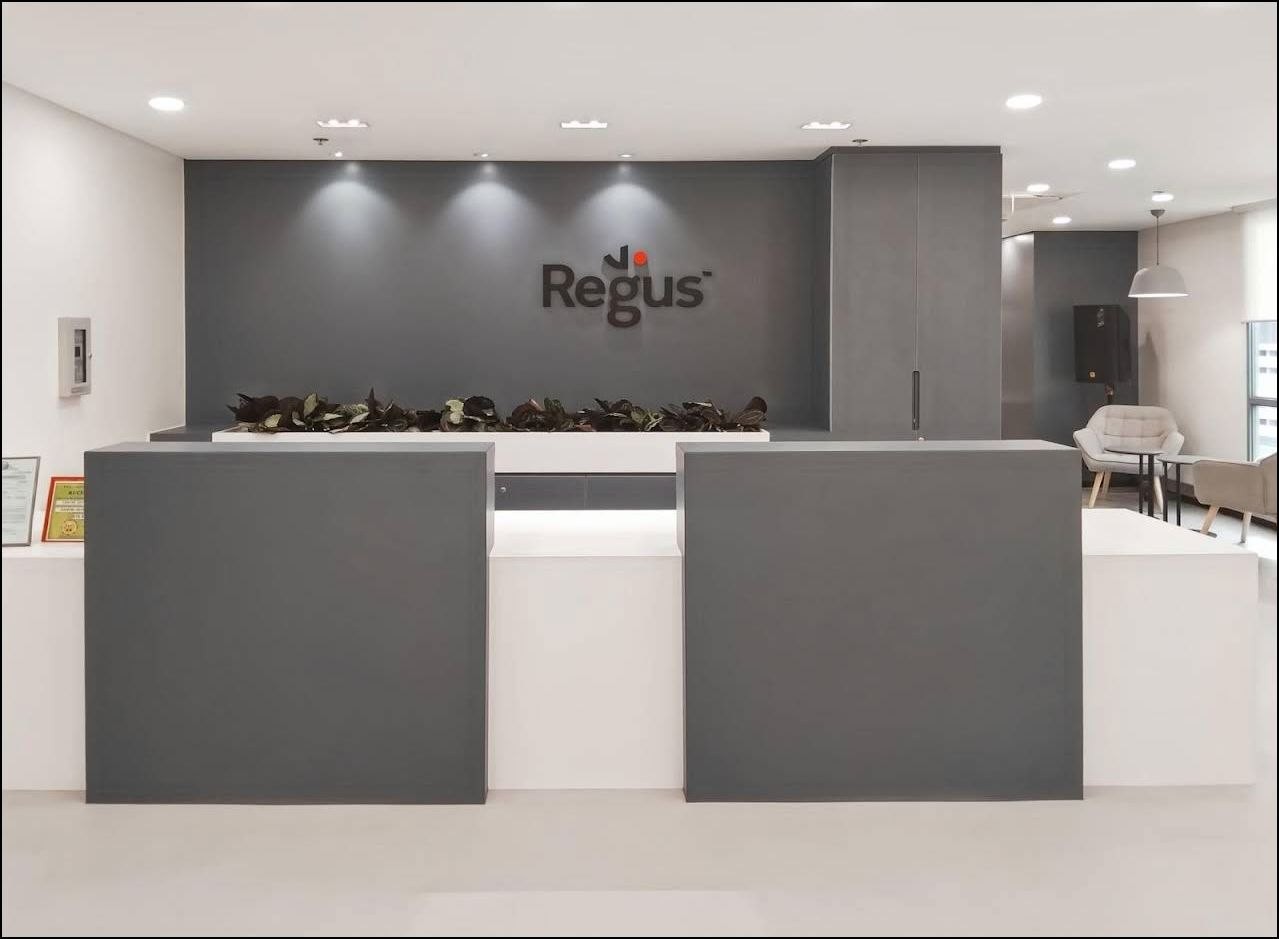 Regus — i2 Building workspace view 4